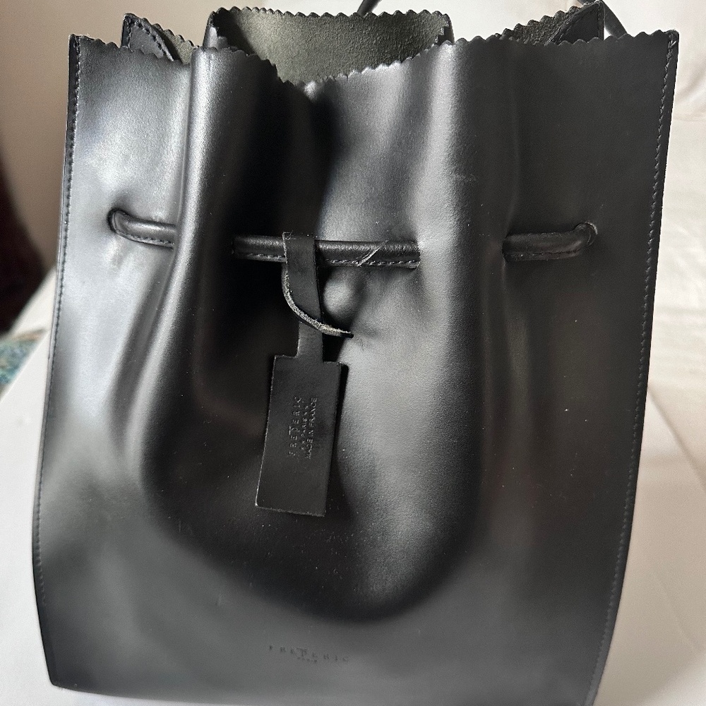 Frederic T of Paris Leather Bucket Bag/Backpack